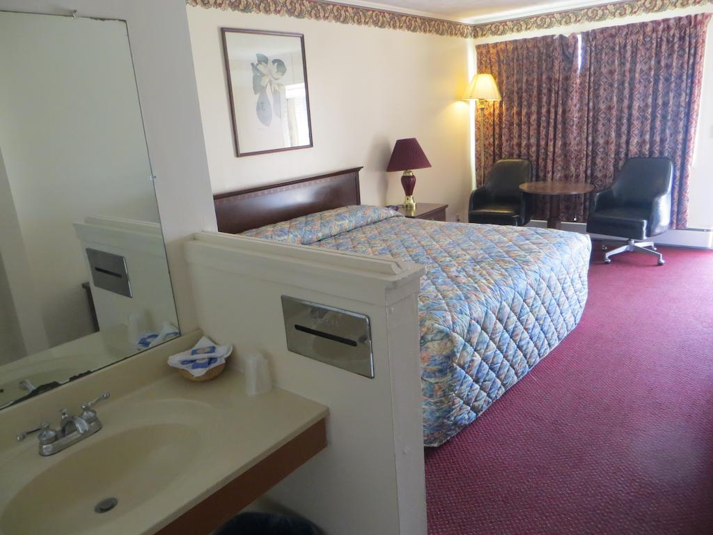 Traveler'S Lodge Салина Стая снимка
